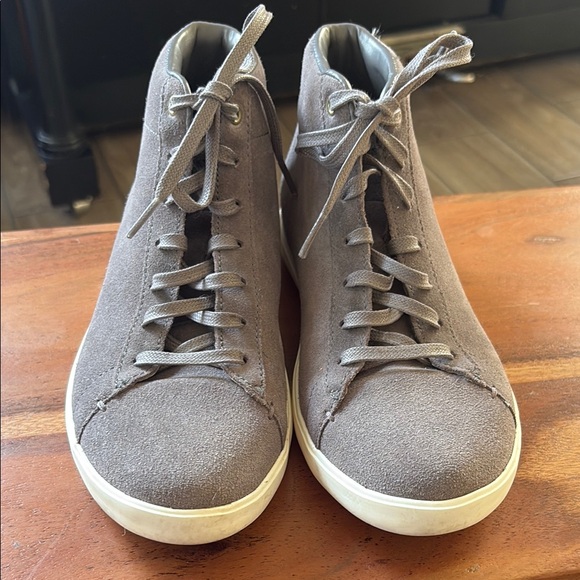 Cole Haan women’s Gray High-Top Sneakers size 7.5 - Picture 2 of 8